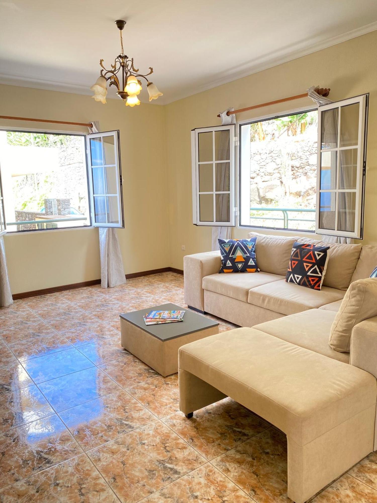 Pana House Apartment กัลเลตา ภายนอก รูปภาพ